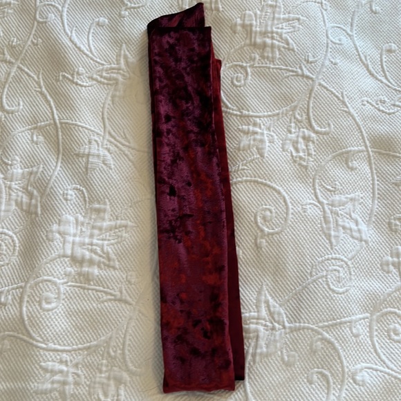 Women's Vintage Accessory Skinny Scarf & Wrap - Picture 2 of 9